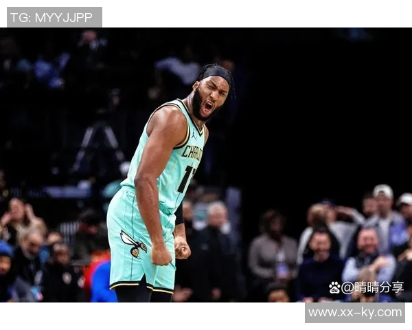 乔治在攻防战中表现出色15投7中三分球命中率高达33贡献20分5篮板5助攻